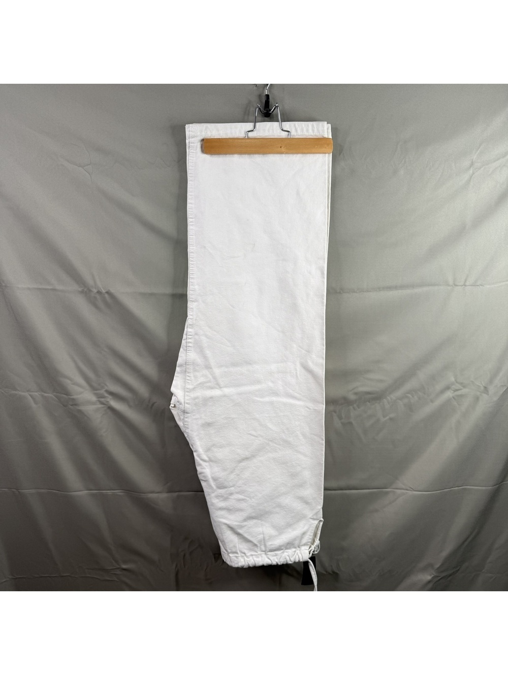 Tiger Claw Womens 4 White Baggy Pants